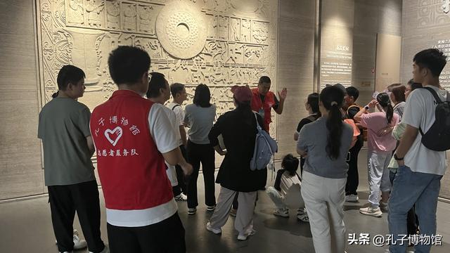 国庆首日孔子博物馆人气旺，多样活动精彩纷呈