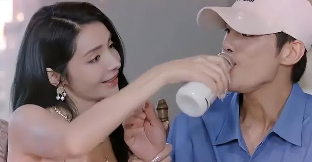 别丢人现眼了！明星夫妻圈钱上800个综艺，那点破事全国都看腻了