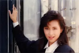 有私生子的4位女星，大多都是自己养，还有的生父成谜图片