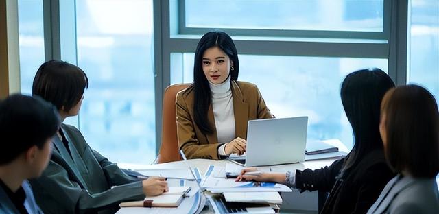 全国出生人口断崖：21年1062万人，24年954万，25年令人意想不到