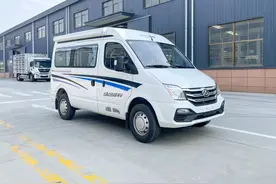 13.98万，适合一家三口的小房车，六座可变大床，关键配置也不错图片