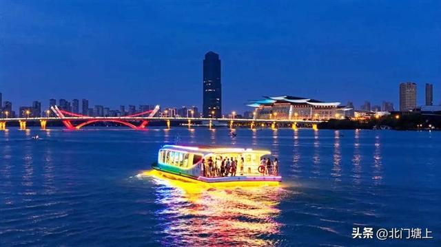 浪漫之旅上座率100%！无锡蠡湖黄昏游何以能够“火”出圈？