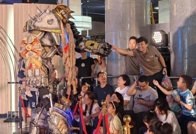 科技馆暑期“卷”疯了！3000万人次打卡新玩法