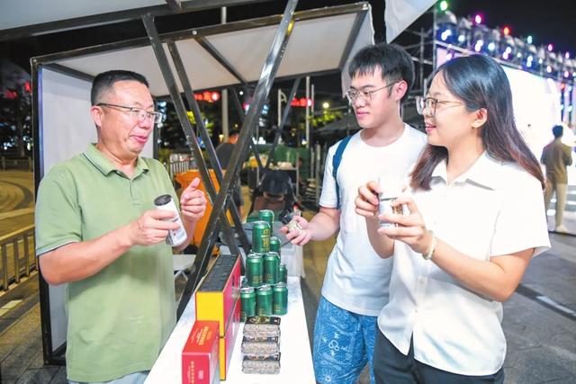 椰城香见 “椒”点纷呈｜“椒”个朋友！主题文创市集解锁大坡胡椒文化消费新体验