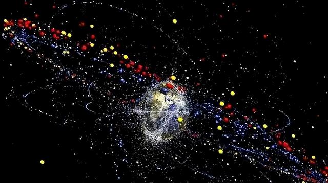 中国向全世界曝光：美国突然对中下手，4400颗卫星围堵中国空间站