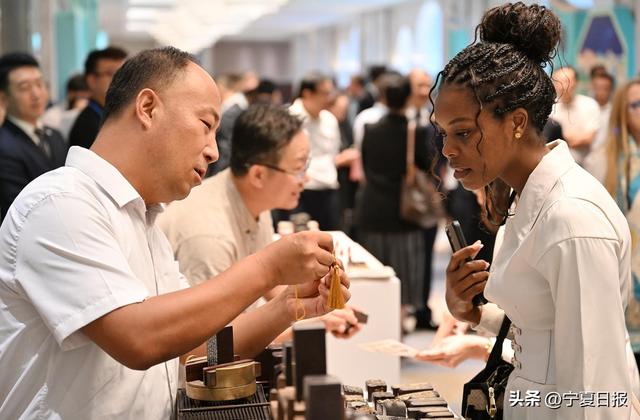 中阿博览会中阿旅行商对接洽谈会在银川举行