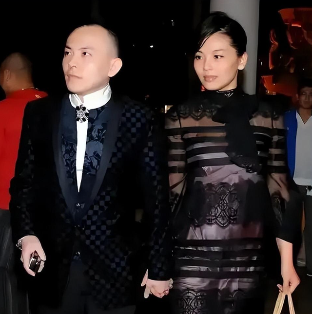 他曾与刘涛同床共枕4年，如今年过六旬依旧未娶	，刘涛直言愧疚