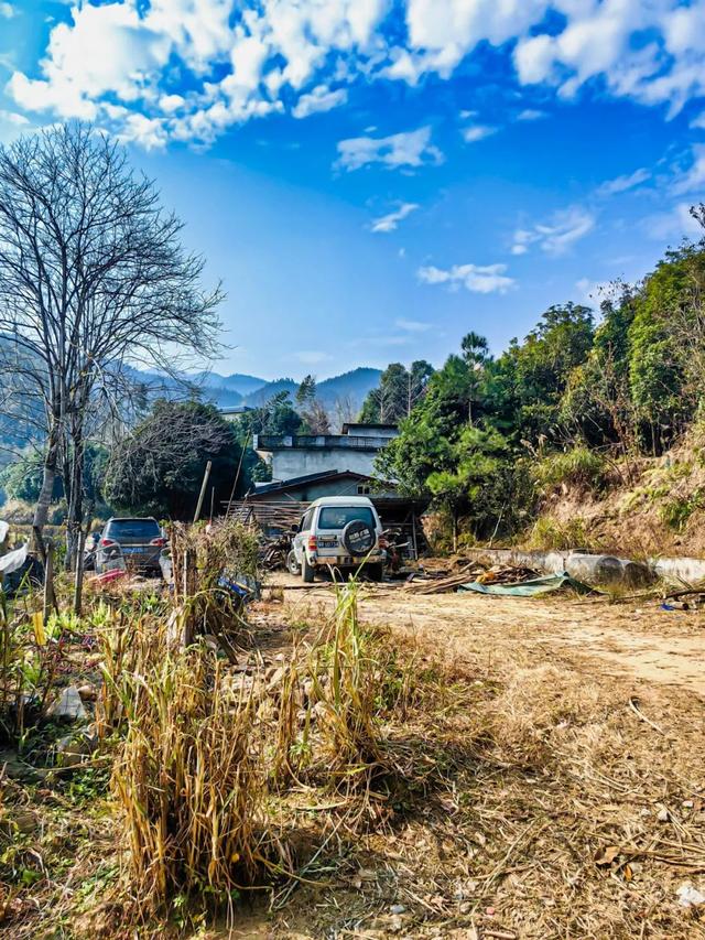 图说灌阳：西山北江土地塘，墙上还保留有八十年代的标语口号