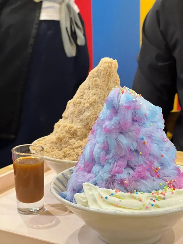 8月，「渴望自由，像治不好的病」（上）