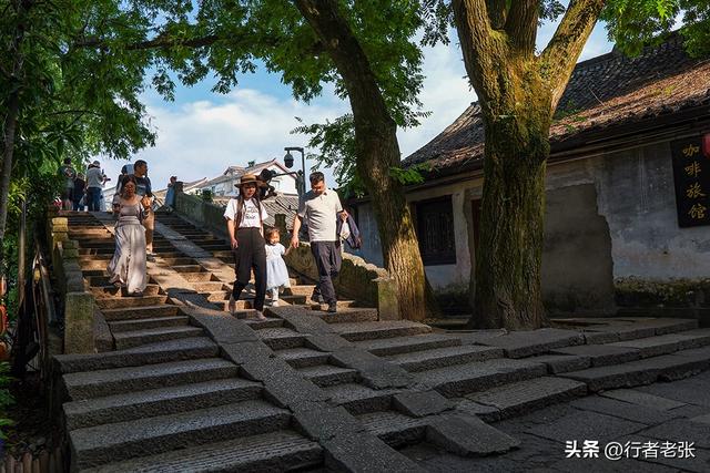 水乡绍兴这条老街不一般，两千多年历史，曾是古越国皇城的主干道