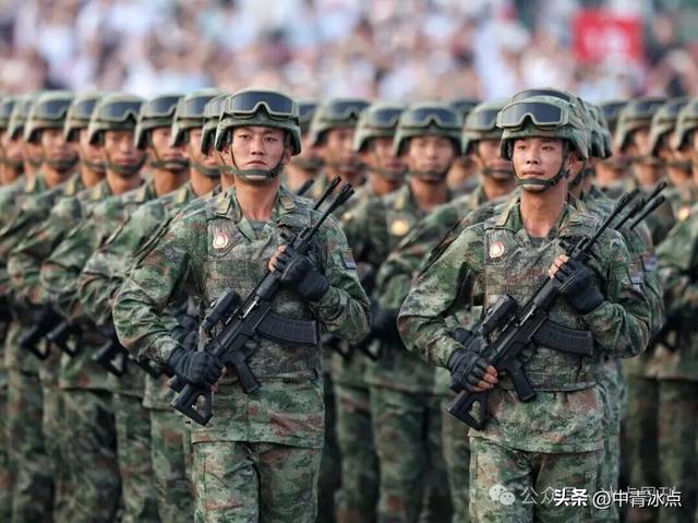 中青报直击九三阅兵：42张摄影作品，见证场内场外