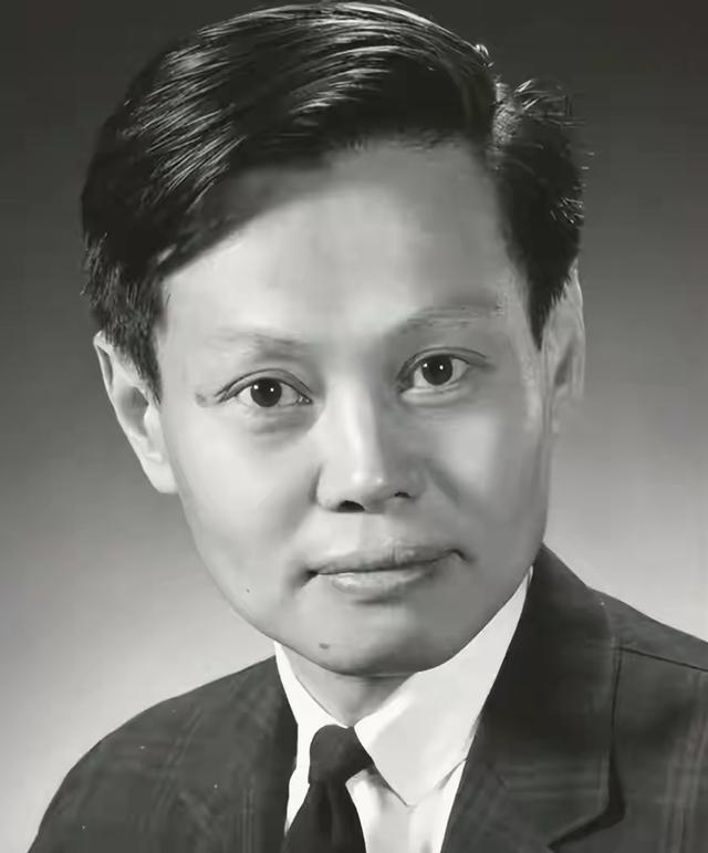翁帆发文了：杨振宁交卷了，满分！