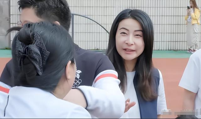 霍家没想到，被寄予厚望的儿媳郭晶晶	，竟遭到一个这么大"教训"