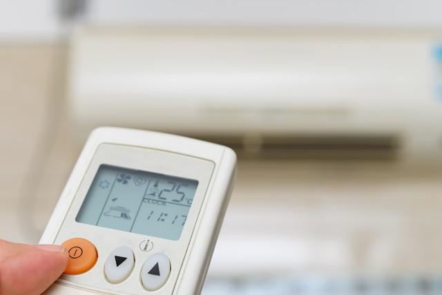 冬季取暖，电暖器和空调哪个更划算？账算出来了，你可别选错了