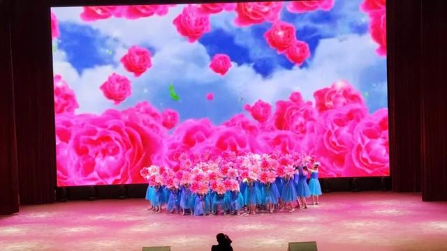 走进校园收获多·旅游文化展风采