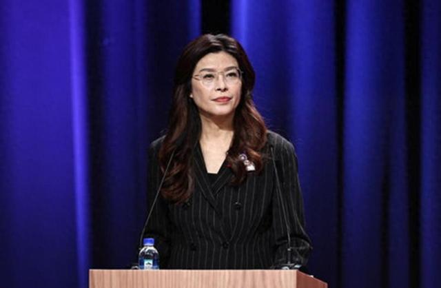 两路人马先后赴美，郑丽文没上大陆，先上美国！到底打的什么牌？