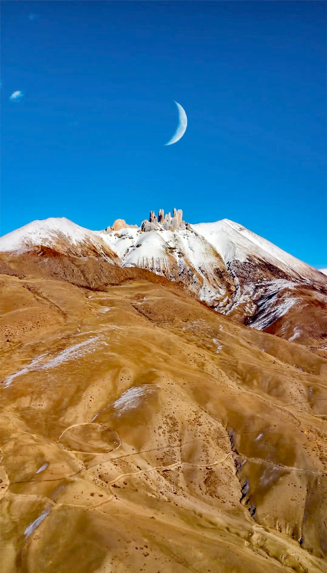 昌都•洛隆，西藏东北部的“南谷”，平均海拔3700米