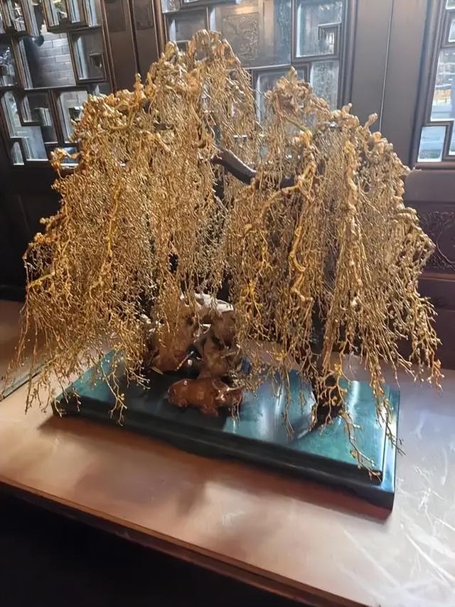 02年浙江男子得知铜价从3万涨到8万，囤铜125吨！随后做了一件事