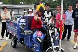 60岁的老年人，2025年能考D证了，但行内人说出不建议考的3个理由图片