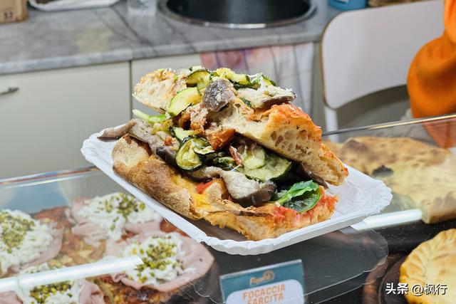 十年两刷意大利，南意根本不在乎米其林，他们只在乎番茄够不够酸