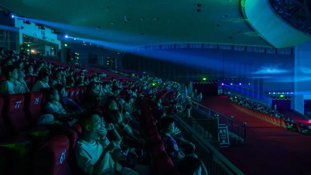 家长问爆了：「月映武夷」凭什么成暑假“必修课”？