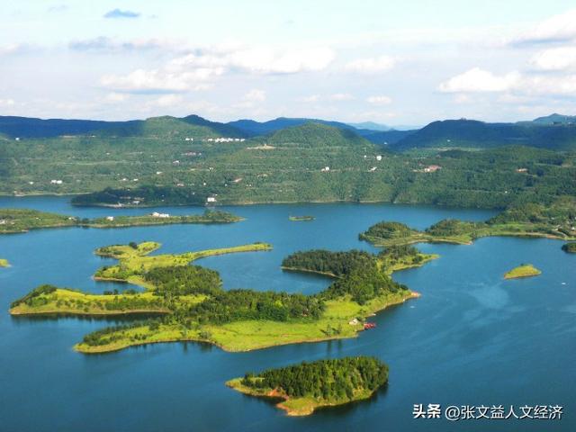 南充：藏着三国密码的绸都，川北枢纽的古今交融传奇