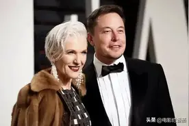 定居魔都？马斯克76岁漂亮老妈频现上海，她在开启人生“第二春”图片