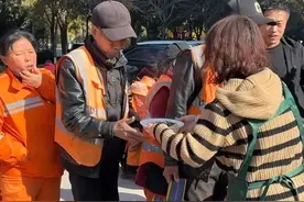孝义：暖胃又暖心！免费爱心午餐送给环卫工人图片