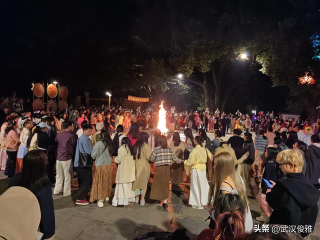 篁岭晒秋正当时！邂逅“最美中国乡村”的限定色彩