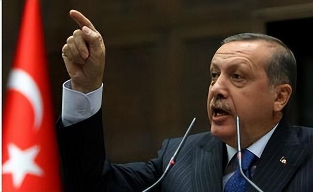 特朗普泽连斯基海湖庄园会晤，95% 协议达成，俄乌停火真要来了？