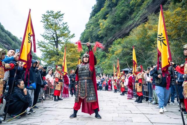 坐高铁游广元 | 国庆中秋假期行程无忧，三天两夜畅游广元