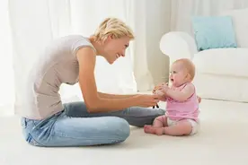 宝宝什么时候会喊妈妈？不是越早越聪明，这个月龄才是真正找妈妈图片