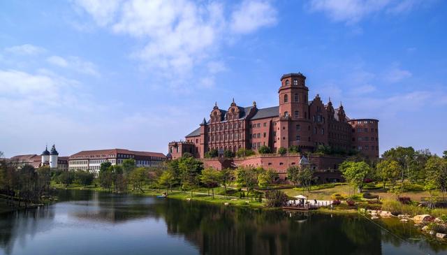 对标硅谷！第二个"深圳"来了,马云刘强东抢着投资,华为买地1000亩