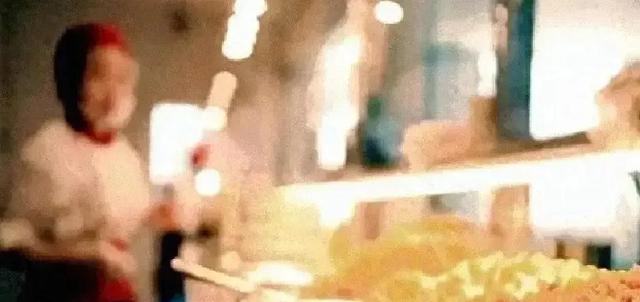 北京的命令已下，在2027年底前	，所有中小学全部转为自营食堂