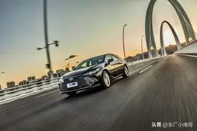 丰田亚洲龙和凯美瑞最大区别是？为何总有人认为亚洲龙更有排面图片