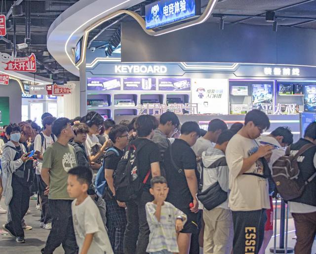 国庆中秋假期人从众!这烟火气,很泰达!
