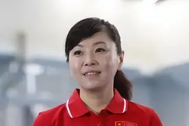 周继红，是中国跳水队的总教练，也被誉为体育界的“任正非”图片