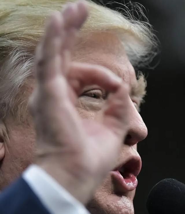 泽连斯基将和平计划拆开	，俄乌谈判再陷僵局？特朗普快等不及了！