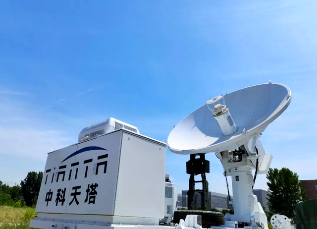 神舟二十号航天员返航因碎片风险紧急推迟，美军武器逼近太空