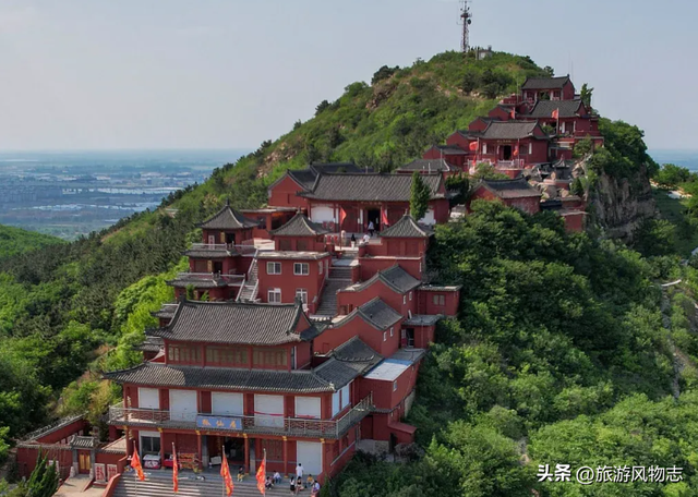 山东青岛不起眼的小山，拥有北方罕见的石林奇观，你去过吗？
