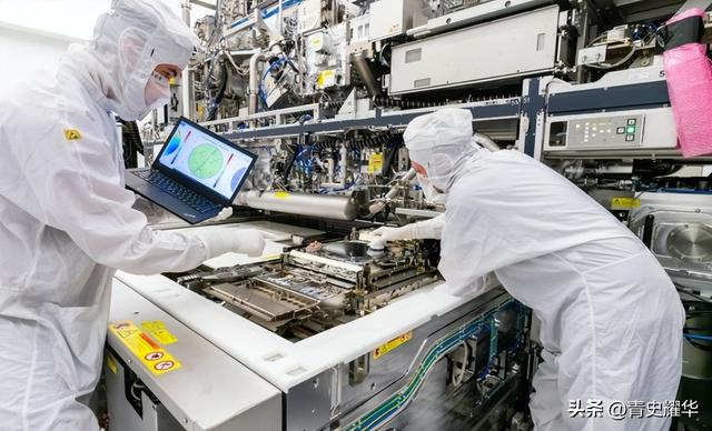 打脸美国禁令，荷兰依旧向中国交付光刻机，外媒：ASML要反水了？