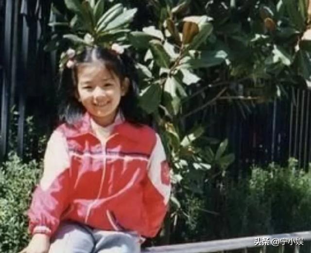 霍思燕点名炮轰，前夫骂她淫猫：女儿出言不屑，撕碎黄奕的体面