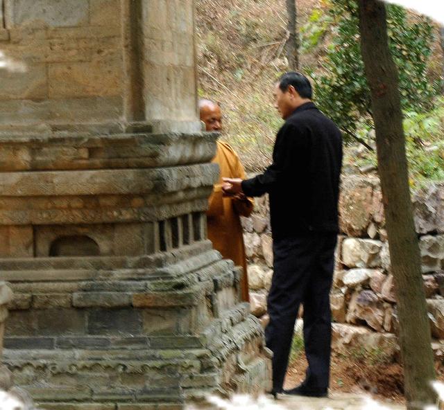 “中原走笔”之四 ― 少林寺杂记