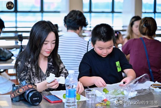 顺德亲子游 | 住进奥特曼主题房，体验趣味之旅
