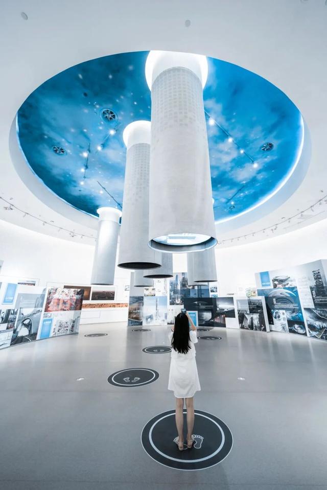 倒计时1天！江湖夜游8条路，用脚走到2026！