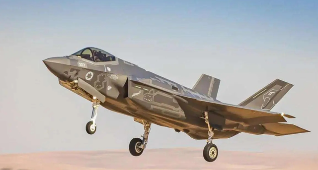 超10架F-35飞赴亚洲，特朗普对中方提了个要求，明知中国不会答应