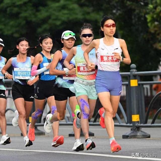 最快女护士 张水华后续：值班称已离职，院长却证实正常在岗很矛盾