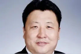 连娶3位徒弟，将奥运冠军变主妇，毁掉队员前途的他能有多离谱？图片