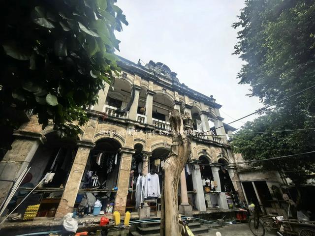 广州藏着一座民国"私奔避世"豪宅，现成租客大杂院，让人唏嘘！