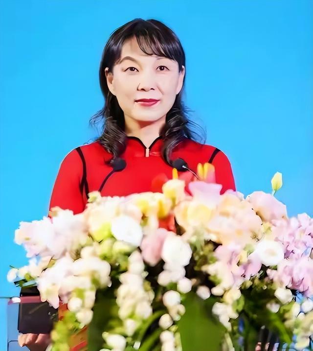 宗馥莉遗产再曝猛料：小儿子身份疑似反转，叔叔曝光宗馥莉的为人